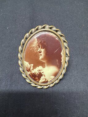 Vtg Victorian Edwardian Style Oval Portrait Brooch Brass Rope Frame Antique Phot
